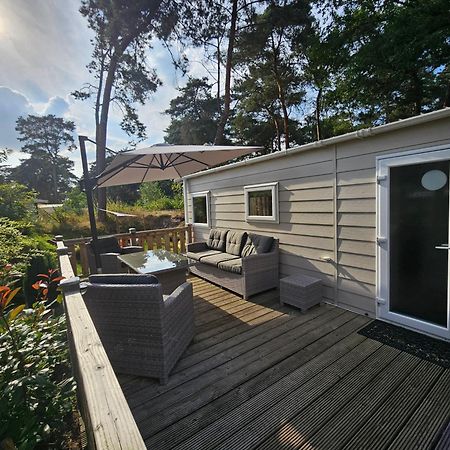 Luxe 4 Persoons Chalet Op 5 Sterren Camping Raalte Eksteriør bilde