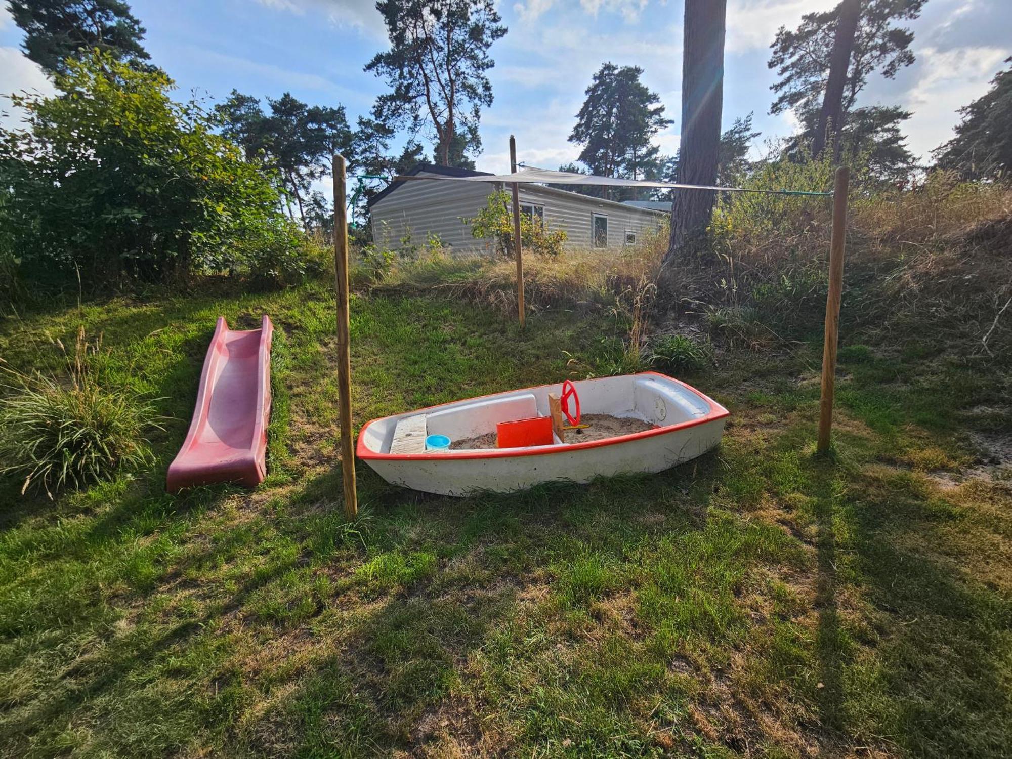 Luxe 4 Persoons Chalet Op 5 Sterren Camping Raalte Eksteriør bilde