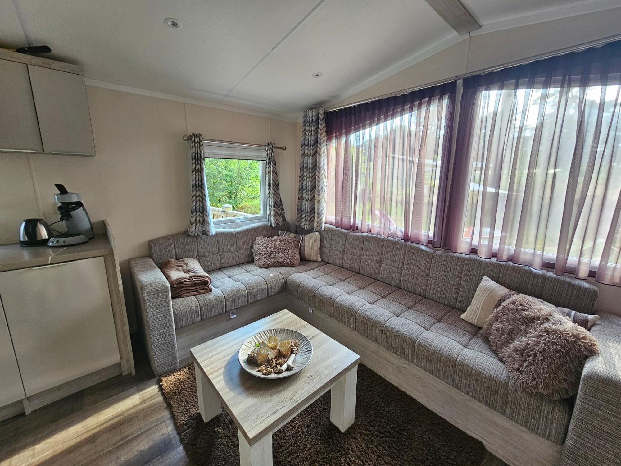 Luxe 4 Persoons Chalet Op 5 Sterren Camping Raalte Eksteriør bilde