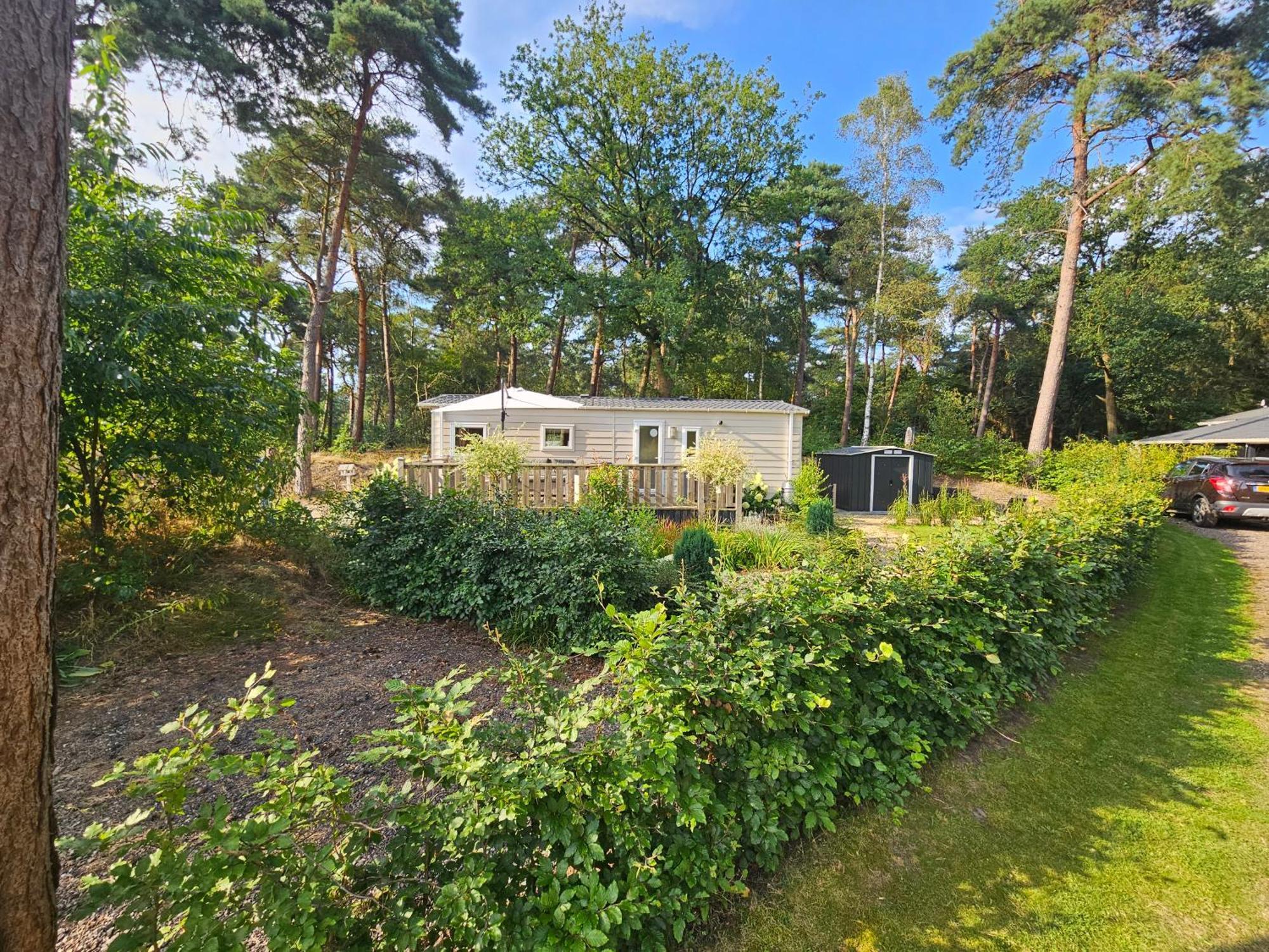 Luxe 4 Persoons Chalet Op 5 Sterren Camping Raalte Eksteriør bilde
