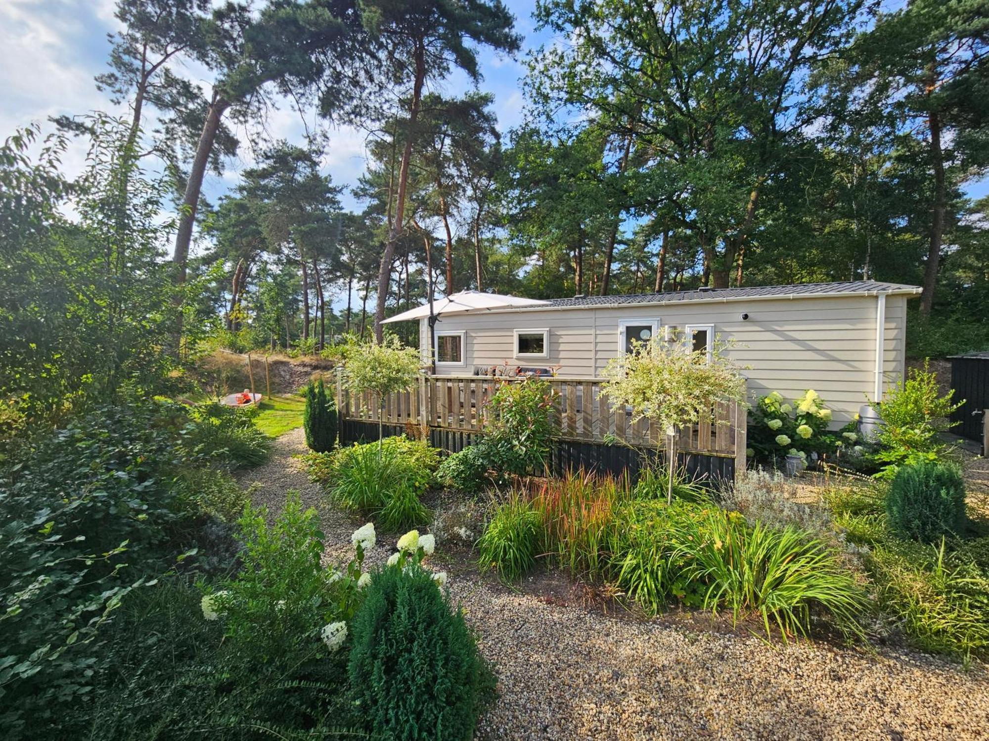 Luxe 4 Persoons Chalet Op 5 Sterren Camping Raalte Eksteriør bilde